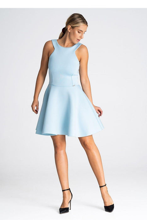 Chic Flare Cocktail Dress with Elegant Zip Closure and Stylish Back Design