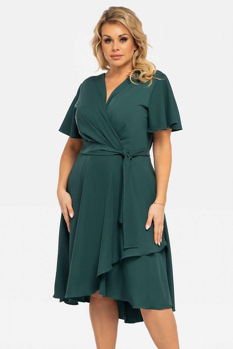 Dancing Delight: Karko Wrap Dress for Plus Size Elegance