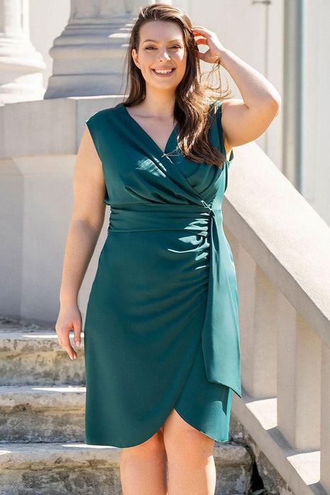 Elegant Curves Plus Size Wrap Dress for Effortless Style