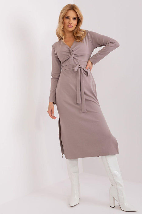 Chic Ribbed Daydress with Alluring Heart Neckline and Stylish Accents