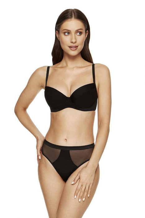 Luxurious Comfort Black Push-Up Bra by Gorteks: Where Elegance Meets Functionality