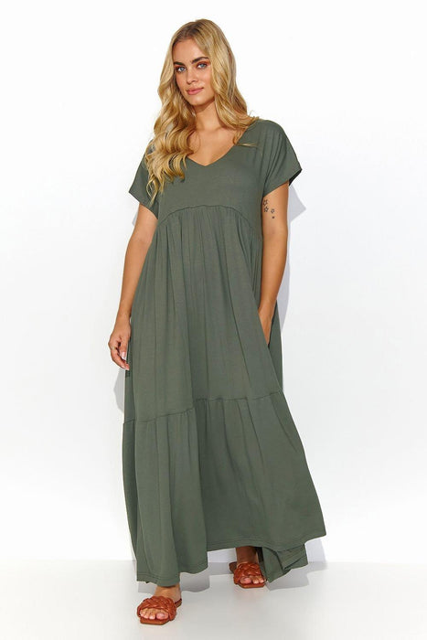 Effortlessly Chic V-Neck Maxi Dress for Casual Style