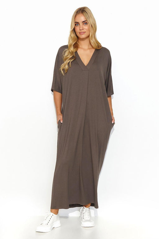 Effortlessly Chic V-Neck Knit Maxi Dress for Summer Elegance