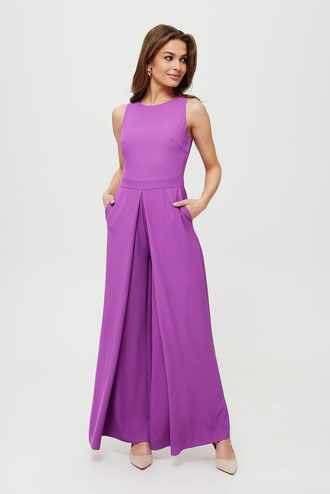 Polish Elegance Wide-Leg Jumpsuit for Timeless Style