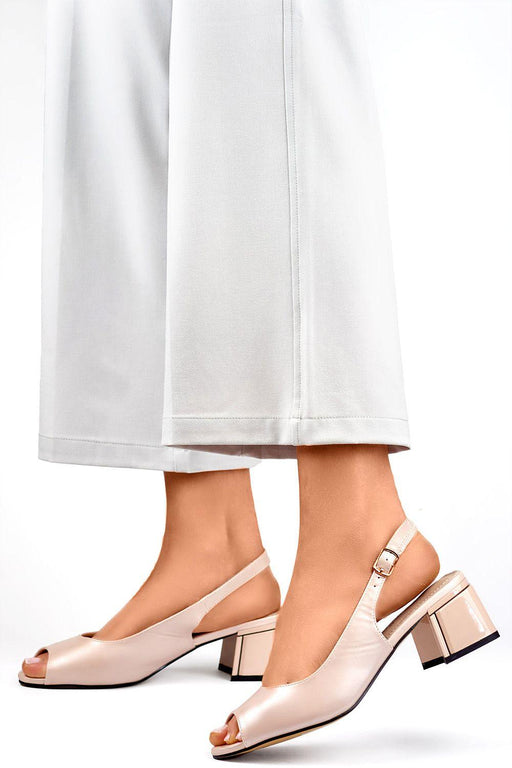 Sustainable Chic Block Heel Sandals for Effortless Style and Comfort