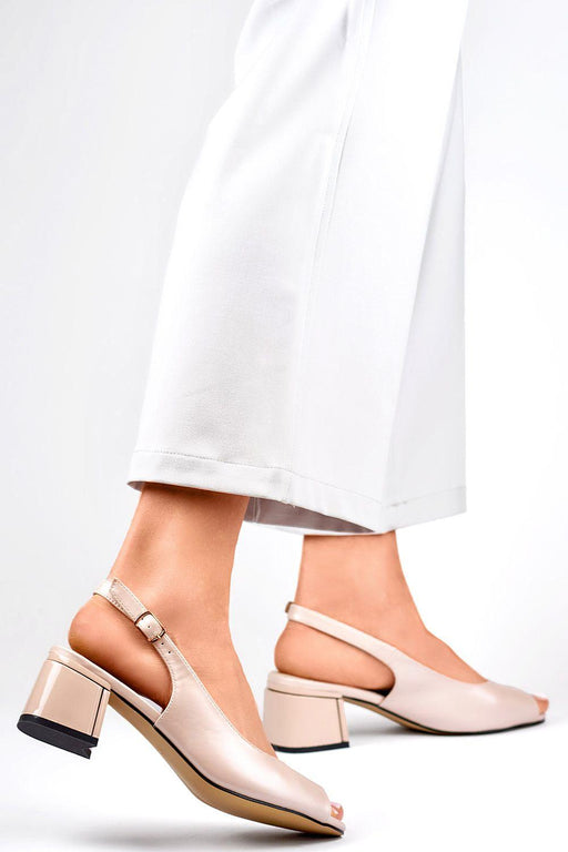 Sustainable Chic Block Heel Sandals for Effortless Style and Comfort