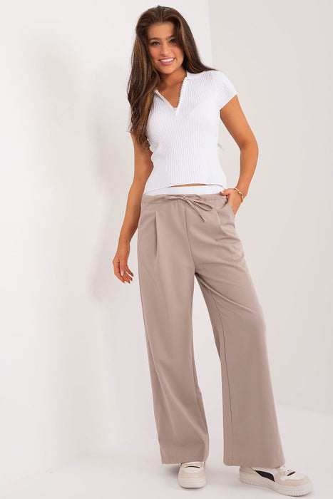 Sophisticated High-Waisted Palazzo Trousers for Trendsetting Women