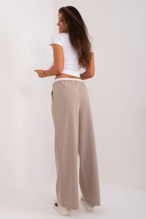 Sophisticated High-Waisted Palazzo Trousers for Trendsetting Women