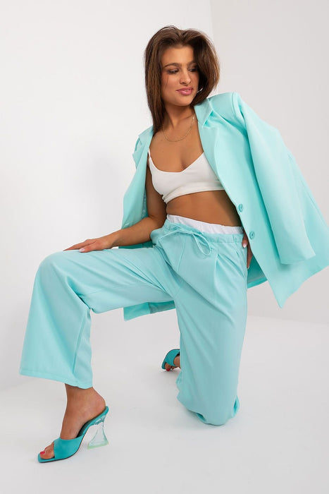 Sophisticated High-Waisted Palazzo Trousers for Trendsetting Women