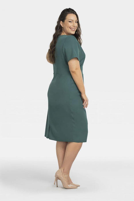 Chic Plus Size V-Neck Dress for Every Occasion