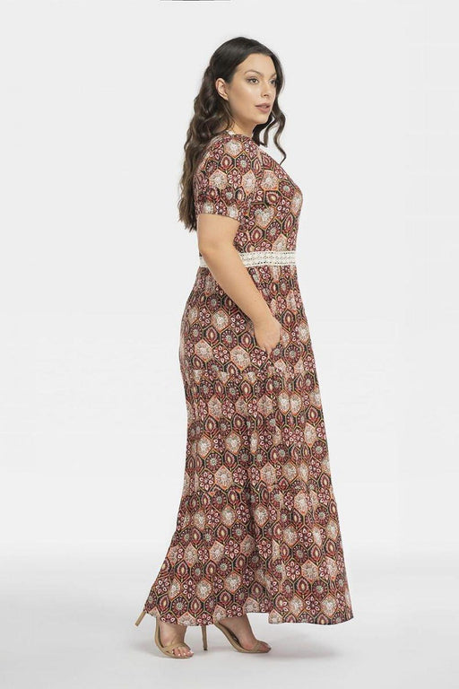 Bohemian Elegance: Curvy Flora Lace Viscose Dress for Summer Adventures