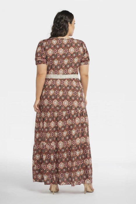 Bohemian Elegance: Curvy Flora Lace Viscose Dress for Summer Adventures