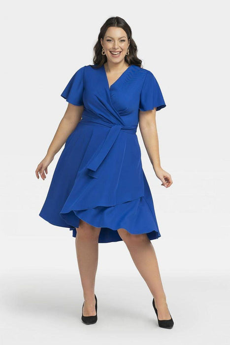 Dancing Delight: Karko Wrap Dress for Plus Size Elegance