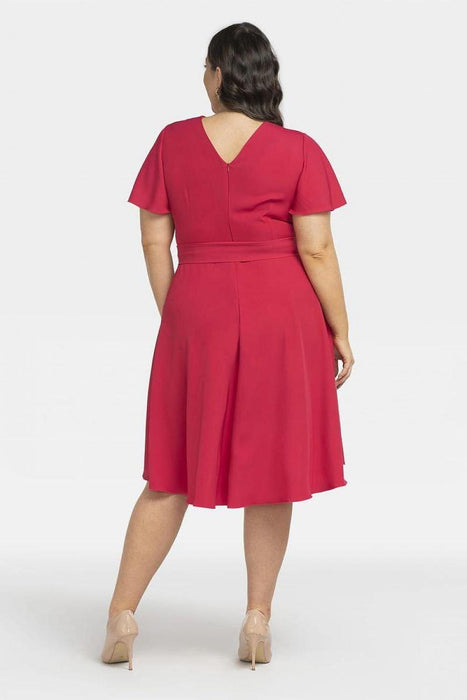 Dancing Delight: Karko Wrap Dress for Plus Size Elegance