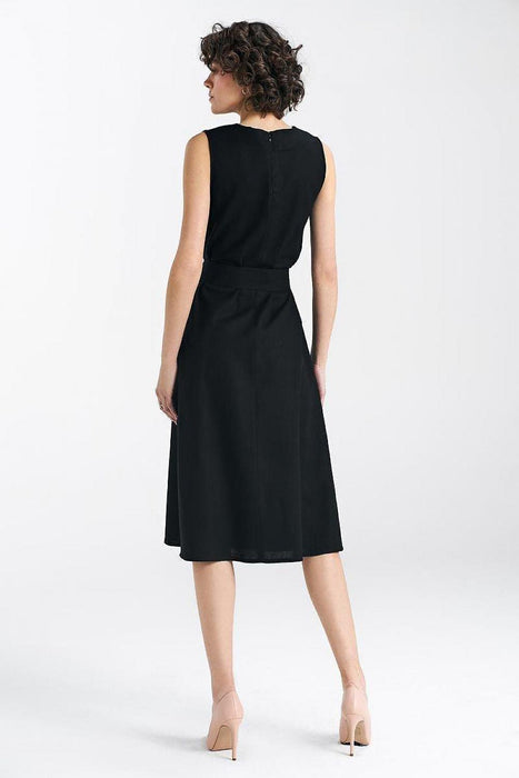 Elegant Midi Summer Dress with Waist-Cinching Belt