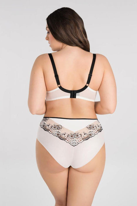 Luxurious Full Coverage Plus-Size Bra Set with Exceptional Support