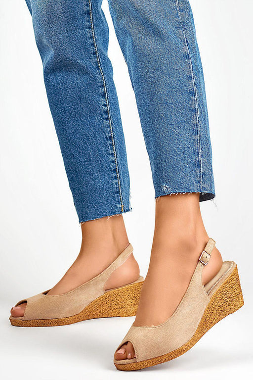 Sustainable Chic Wedge Sandals with Trendy Buckle Accents