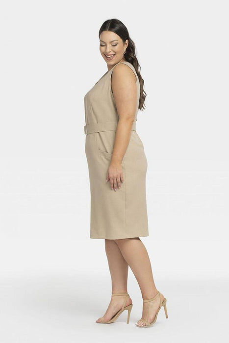 Emma Heart Neckline Plus Size Dress with Pockets and Elegant Design