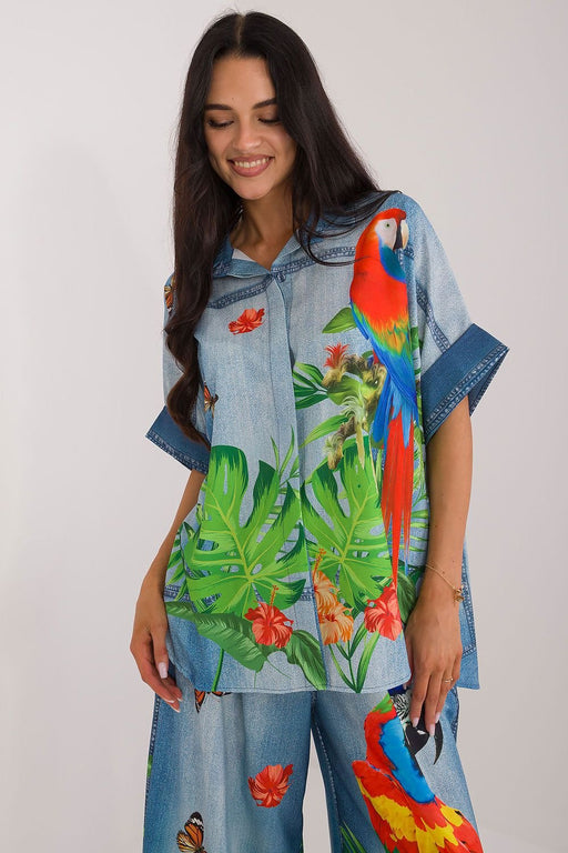 Vibrant Print Short Sleeve Women's Shirt with Contemporary Style