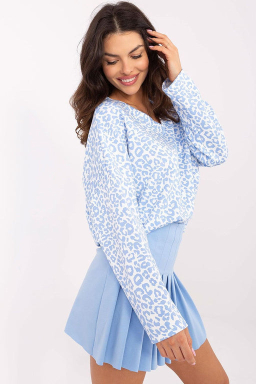 Blouse model 207023