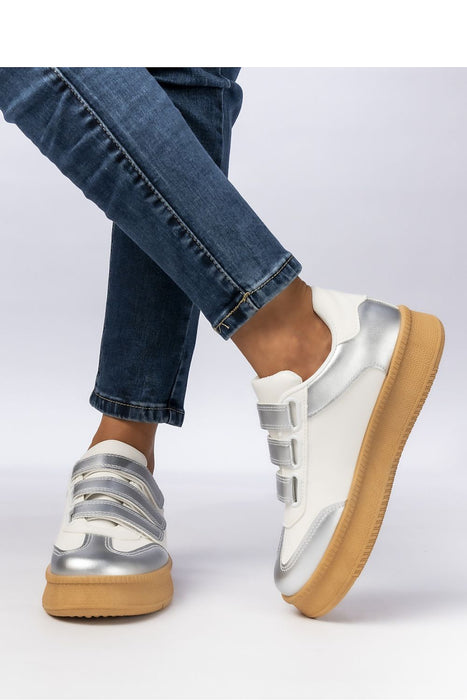 Sneakers model 210605