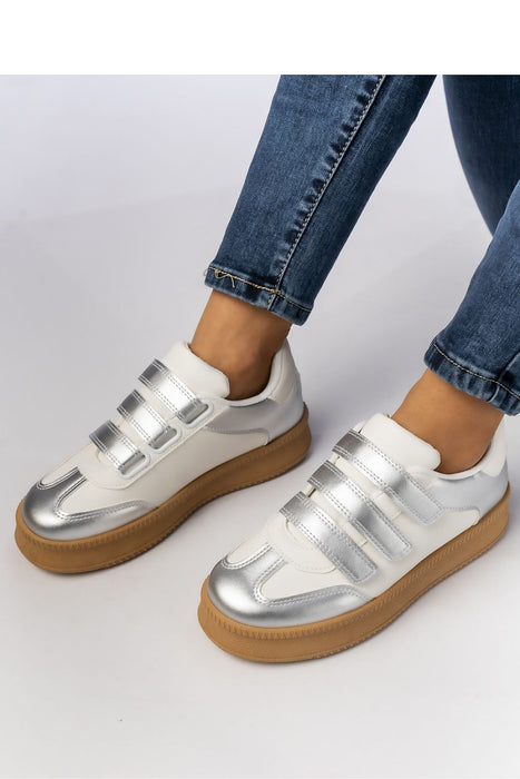 Sneakers model 210605
