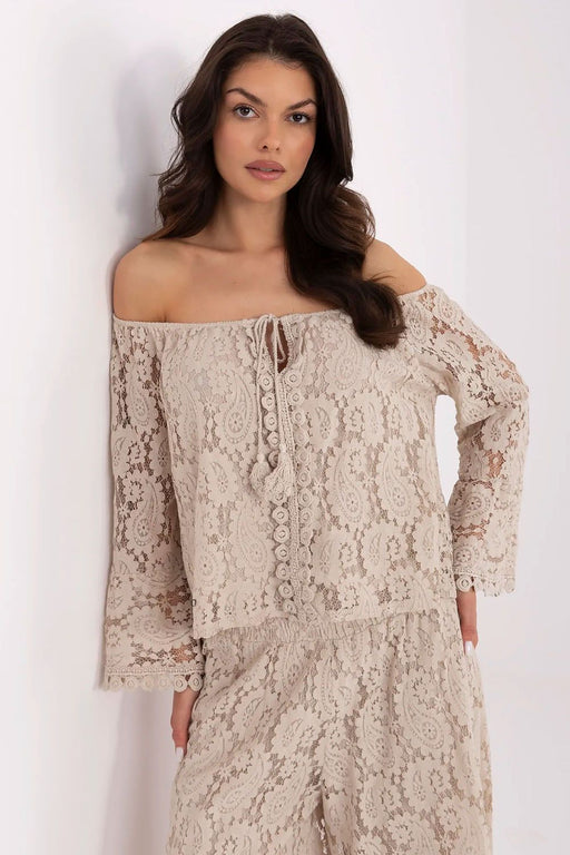 Blouse model 211441