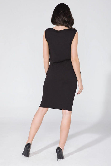 Tessita Knit Day Dress: Effortlessly Chic Silhouette Enhancer