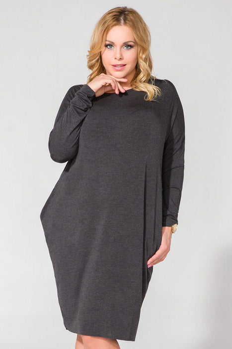 Chic Comfort Plus Size Knit Dress with Pocketed Elegance and Long Sleeves