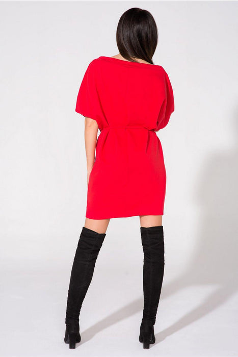 Elegant Knit Daydress with Stylish Boat Neck and Practical Pockets