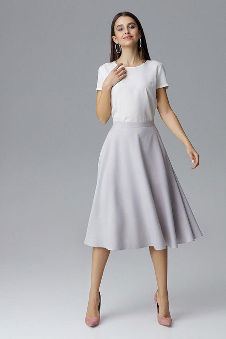 Chic Flared Skirt with Belted Waist for Effortless Elegance