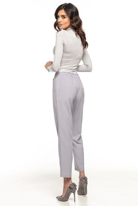 Elegant Pleated Tapered Trousers for Women