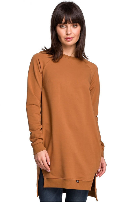 Chic Ribbed Sweatshirt with Convenient Front Pockets