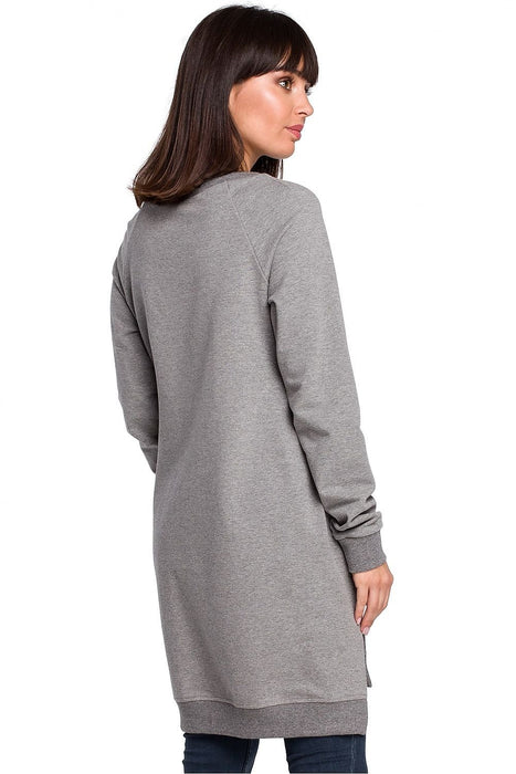 Chic Ribbed Sweatshirt with Convenient Front Pockets