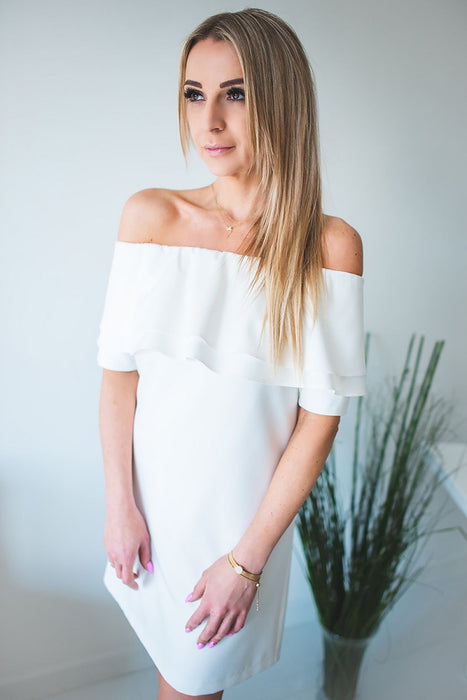 Chic Versatile Spanish Neckline Cocktail Dress for Every Occasion