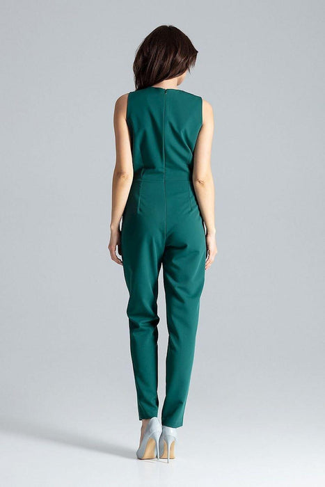 Chic Sleeveless Jumpsuit with Modern Envelope Neckline