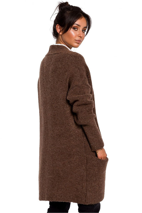 Luxurious Textured Wool Blend Cardigan with Convenient Front Pockets