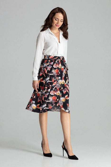 Chic Floral Pleated Midi Skirt with Elegant Gold Buckle Detail