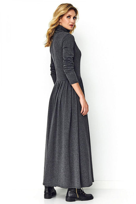 Chic Pleated Turtleneck Midi Dress for Effortless Elegance