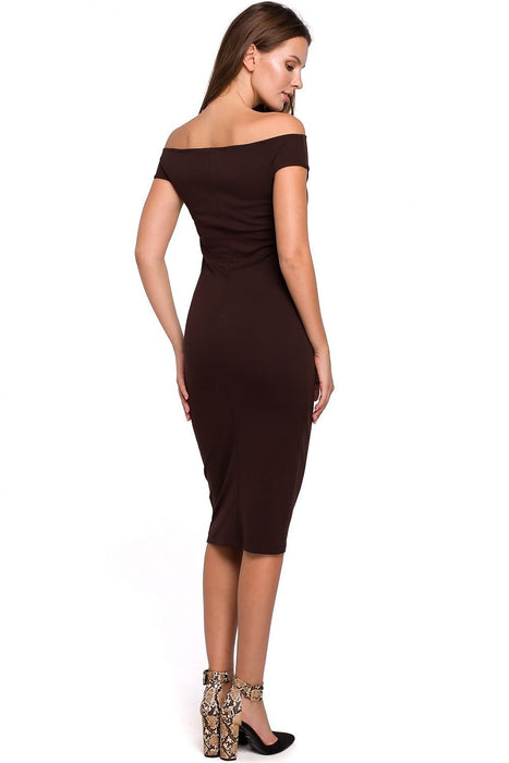 Elegant Off-Shoulder Midi Dress in Stretch Knit Fabric