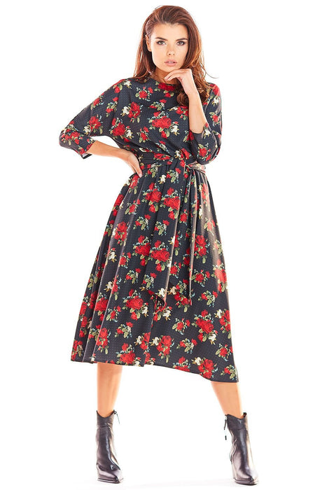 Chic Midi Dress with Stylish Prints and Complementary Waist Belt