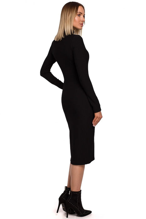 Figure-Flattering Ribbed Knit Daydress