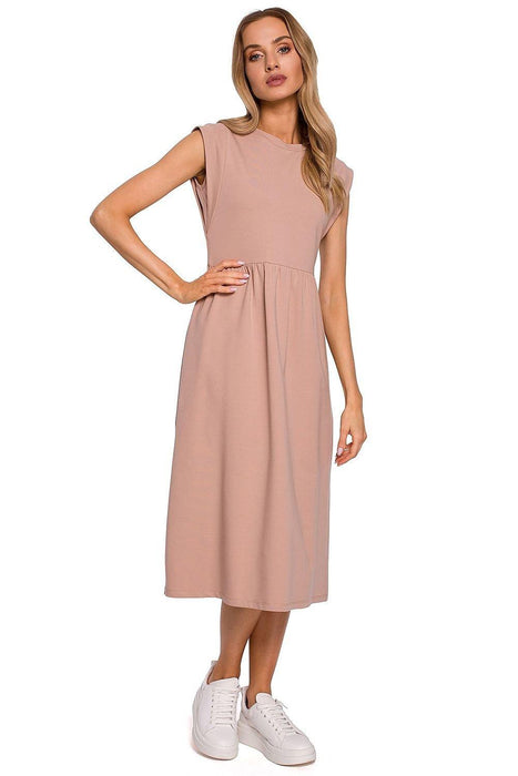 Elegant Knitted Midi Dress with Waist Definition