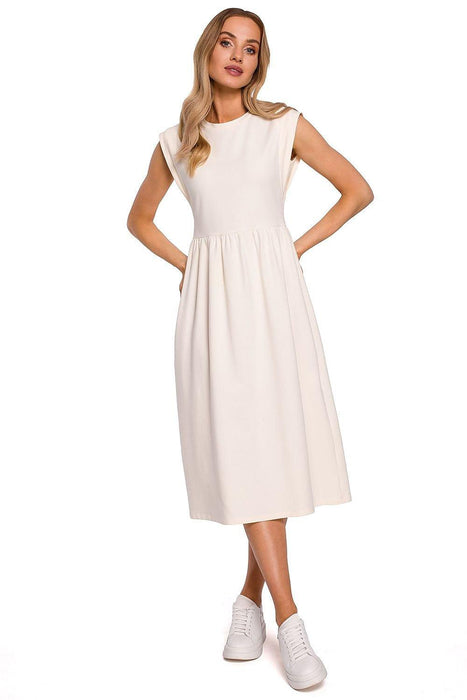 Elegant Knitted Midi Dress with Waist Definition