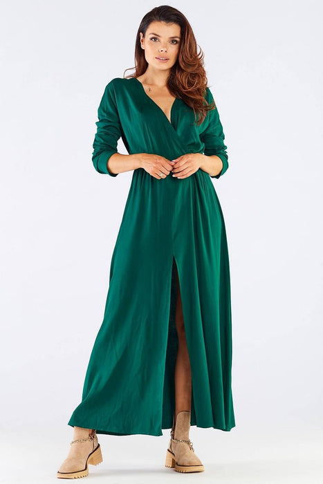 Elegant Long-Sleeve Maxi Dress with Zip Closure