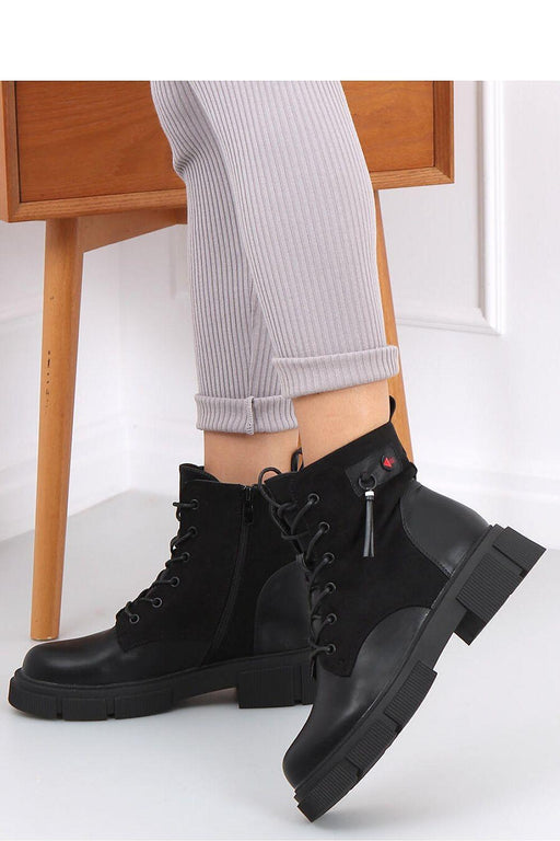 Chic Eco-Friendly Lace-Up Boots Model 160287