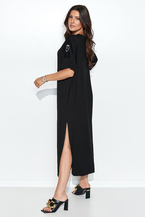 Chic Maxi Dress with Fashionable Slit and Handy Pockets