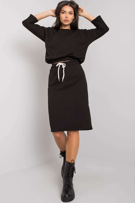 Chic Ribbed Top and Tailored Pencil Skirt Ensemble with Adjustable Waist Tie