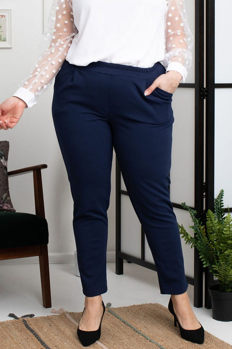 Elegant Plus Size Stretch Pants for Women - A Stylish and Versatile Essential