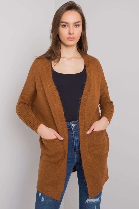 Elegant Knit Cardigan with Cozy Pockets